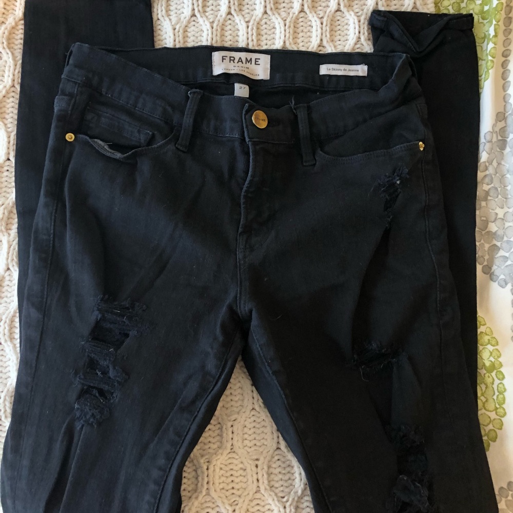 FRAME black ripped skinnies. 27